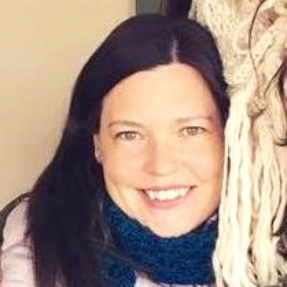 Meet your Posher, Jess - Picture 2 of 3